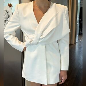 Zara White Bow Front Mini Dress – Chic Boss Babe Look